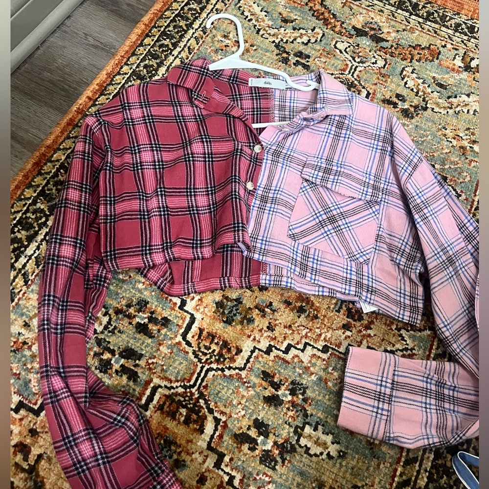 Cropped flannel with divided colors!!